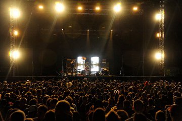 Do you want to play on our main stage?